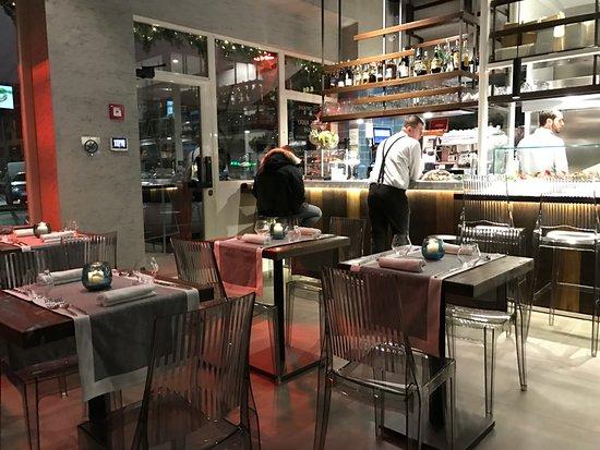 Locale - Italian Cruditè & Bar